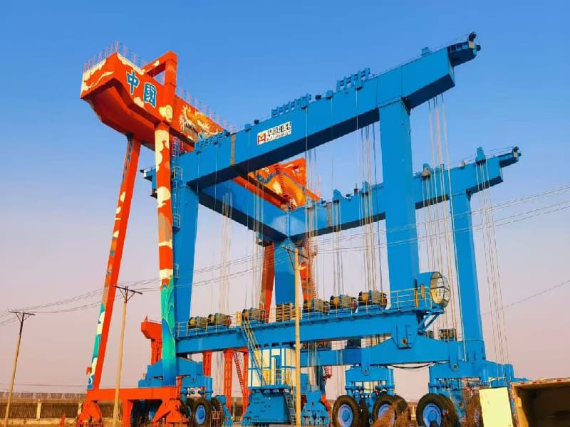 30 Ton Fast-Handling Boat Crane, 12m Lift & 16m Span
