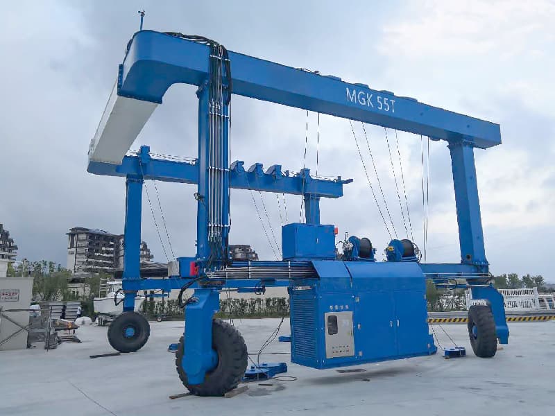 30 Ton Fast-Handling Boat Crane, 12m Lift & 16m Span