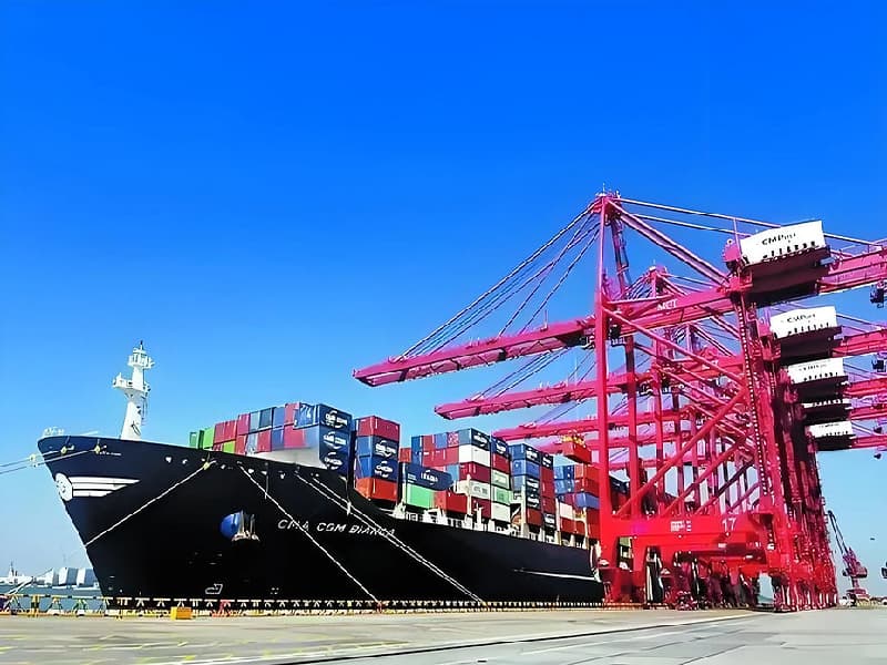 55 Ton STS Crane – 18m Lift, 58m Outreach, Efficient Design