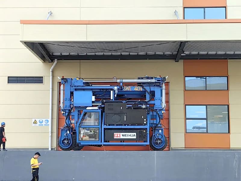 Modern Aesthetic Straddle Carrier Combining Sleek Design