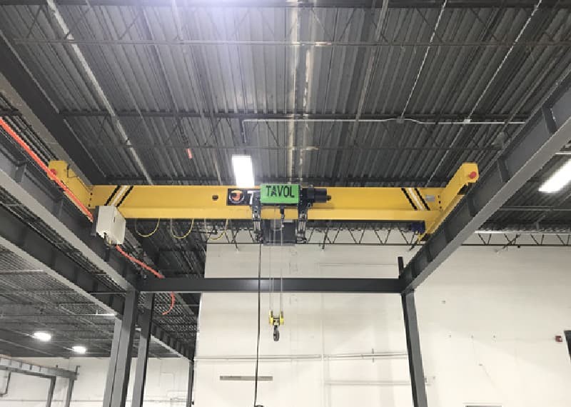 What are the advantages of the European type electric hoist？
