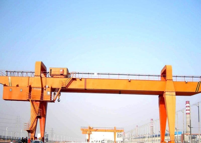 Understanding the Versatility of Gantry Cranes: Types and Benefits