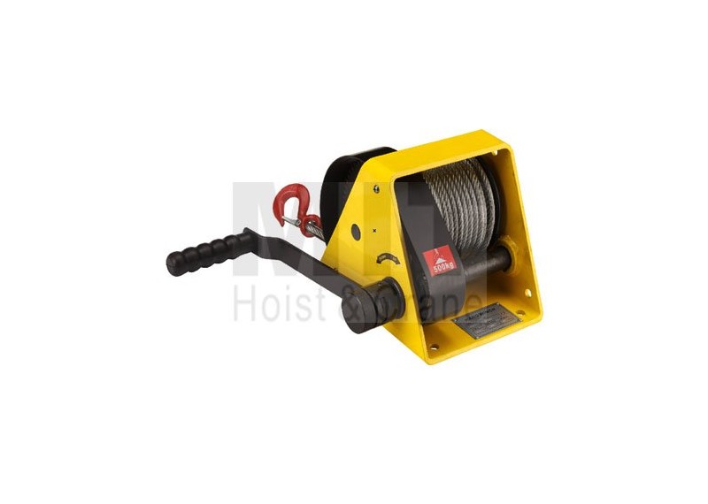 A Brief Comparison Between Electric & Manual Winch by Electric Winch Manufacturers
