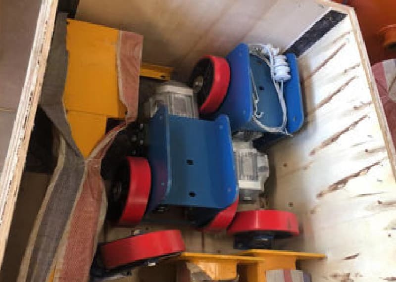 2t movable type gantry crane for Malaysia customer