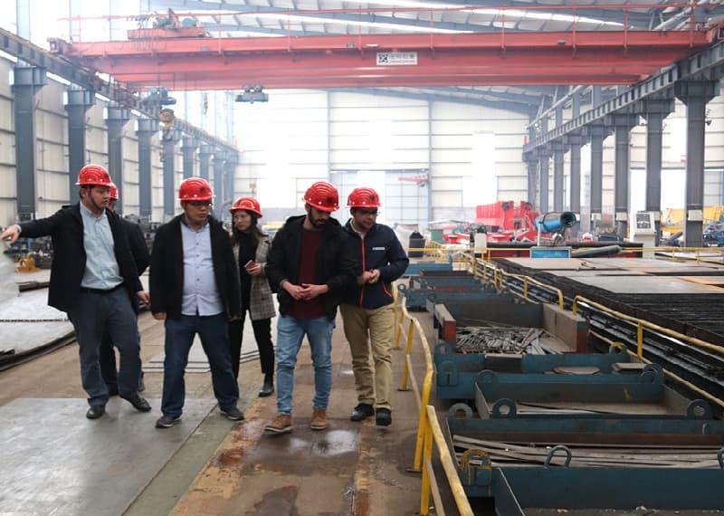 Welcome South America Customer Come to Visit Our Factory