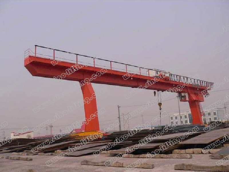 Compact 3.2 Ton L Type Gantry Crane 18m Lift 26m Span Assembly Shop