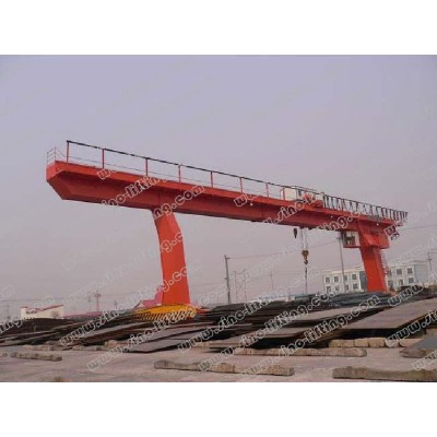 Heavy Duty 12.5 Ton L Type Gantry Crane 21m Lift 30m Span Port Use