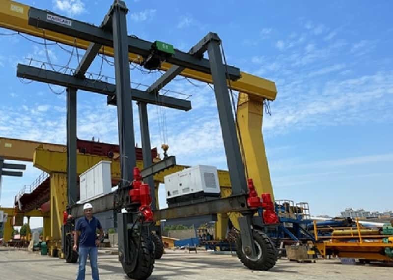 Two units 10tons Rubber Tire Gantry Cranes were tested in factory