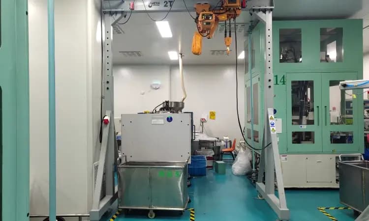 500kg Foldable Aluminum Gantry Crane Portable with Braked Casters 4m