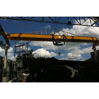 1T LD Type EOT Crane 21m Lift 25.5m Span for UAE Warehouse