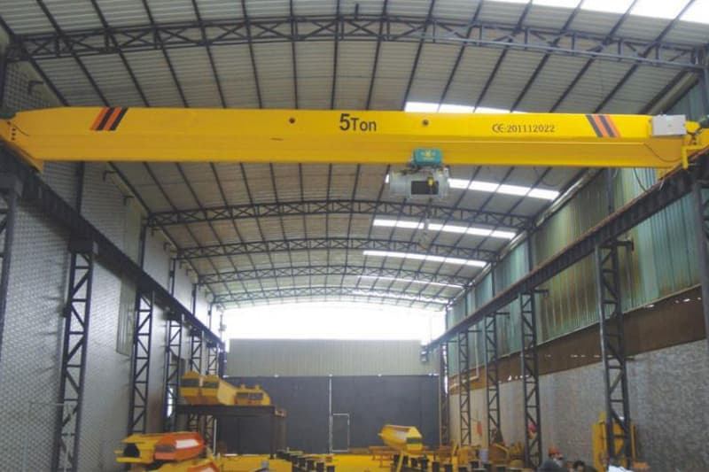 1T LD Type EOT Crane 21m Lift 25.5m Span for UAE Warehouse