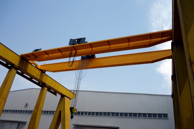 10000kg QDX Euro Double Girder Hoist 27m Lift 7.5m Span Russia Shop