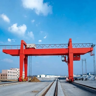 16t MGO European Double Girder Gantry Crane 12m Lift 26m Span UAE
