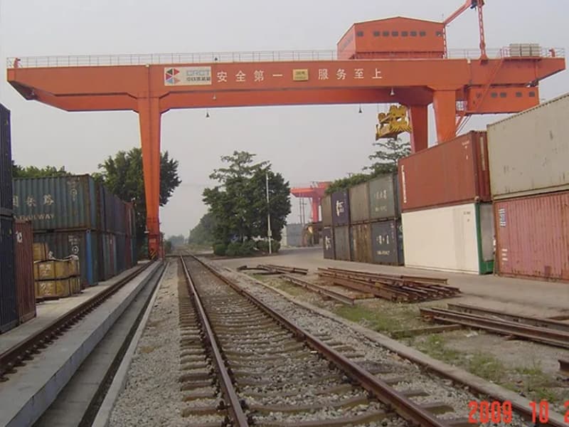16t U-Shaped Double Girder Gantry Crane 10m Lift 35m Span Vietnam