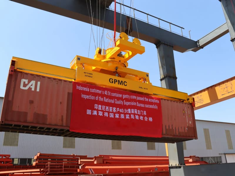 35t Rail-Mounted Container Gantry Crane 12.5m Lift 35m Span Poland