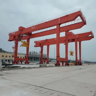 70t Rail-Mounted Container Gantry Crane 15.3m Lift 30m Span Vietnam