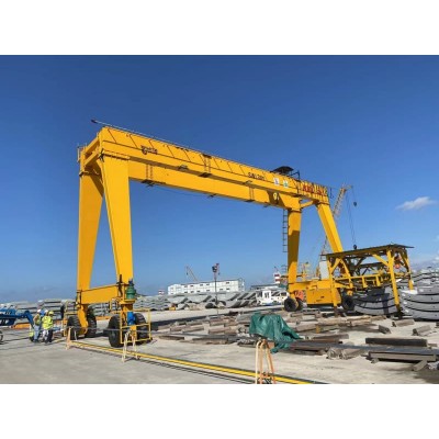 200t Shipbuilding Gantry Crane 185m Span 55m Lift for Dock Spain