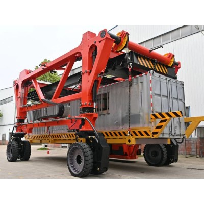 35t Straddle Carrier 23.47m Span 12m Lift for Container Yard UK