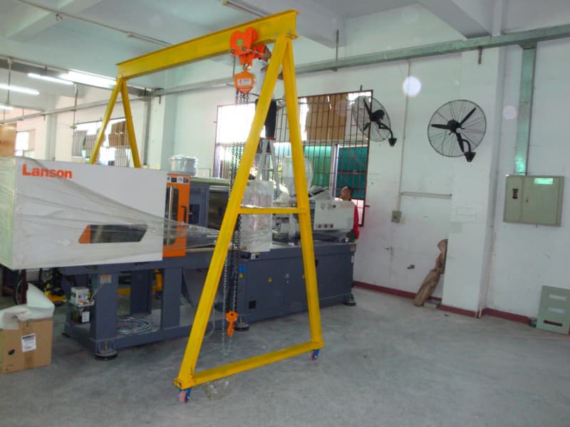 Dongqi 0.5t Manual Mobile Gantry Crane Electric Hoist 10m Span Ireland